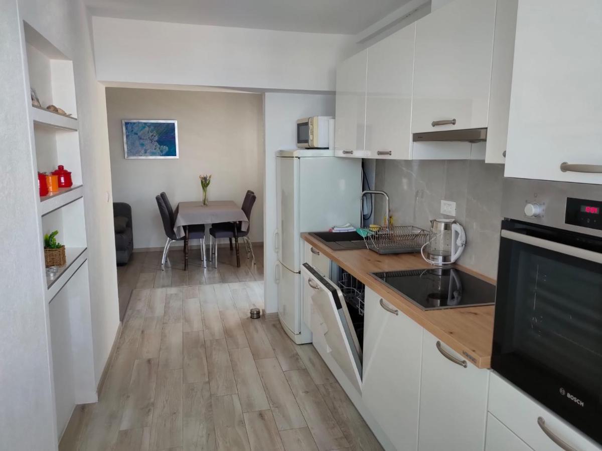 Apartman Adriatic Pavlinovic - Макарська Екстер'єр фото